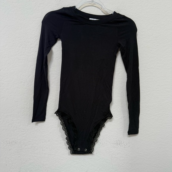 Stripe & Stare Long Sleeve Bodysuit Black Size Small - Picture 2 of 5